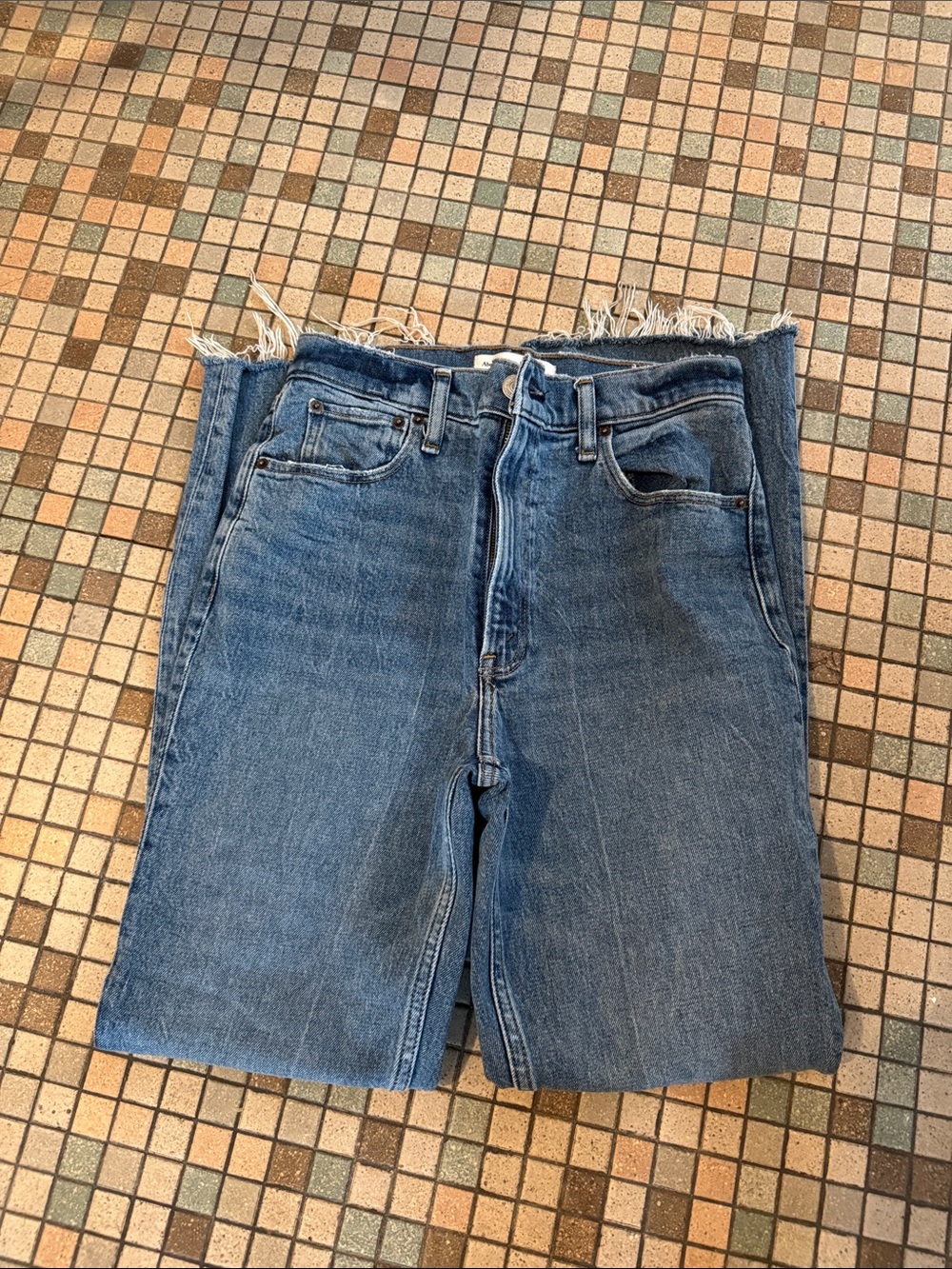 Abercrombie 70s Vintage Flare Ultra High Rise jeans 4R